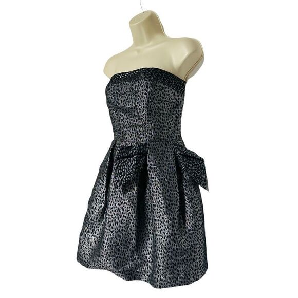 Women’s Charlotte Russe Silver Leopard Mini Dress Size Medium - Picture 2 of 14
